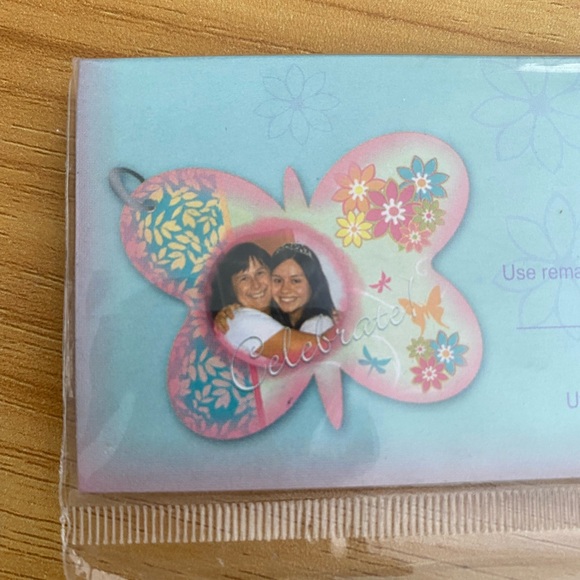 --⭐️ for $15-Set of 4 Cardboard Clipboard Books - Picture 7 of 10